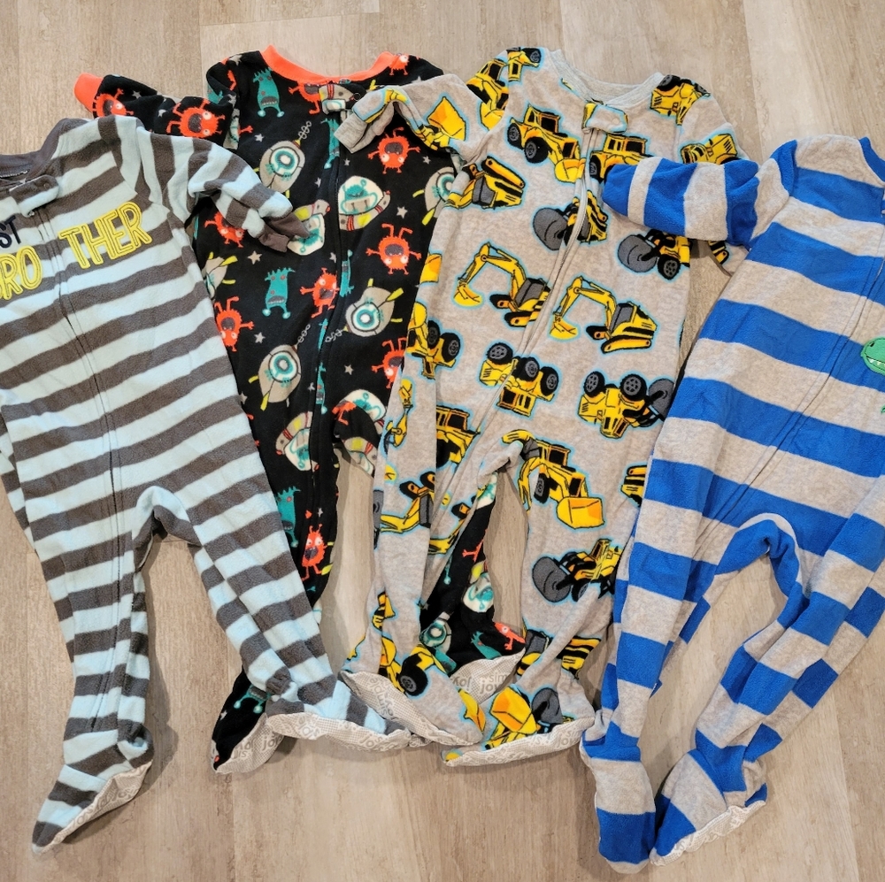Carter's 1-Piece Fleece Footie PJs - lot of 4  (12mo)